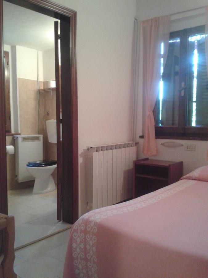 Agriturismo Orsaiola Urbania Eksteriør bilde